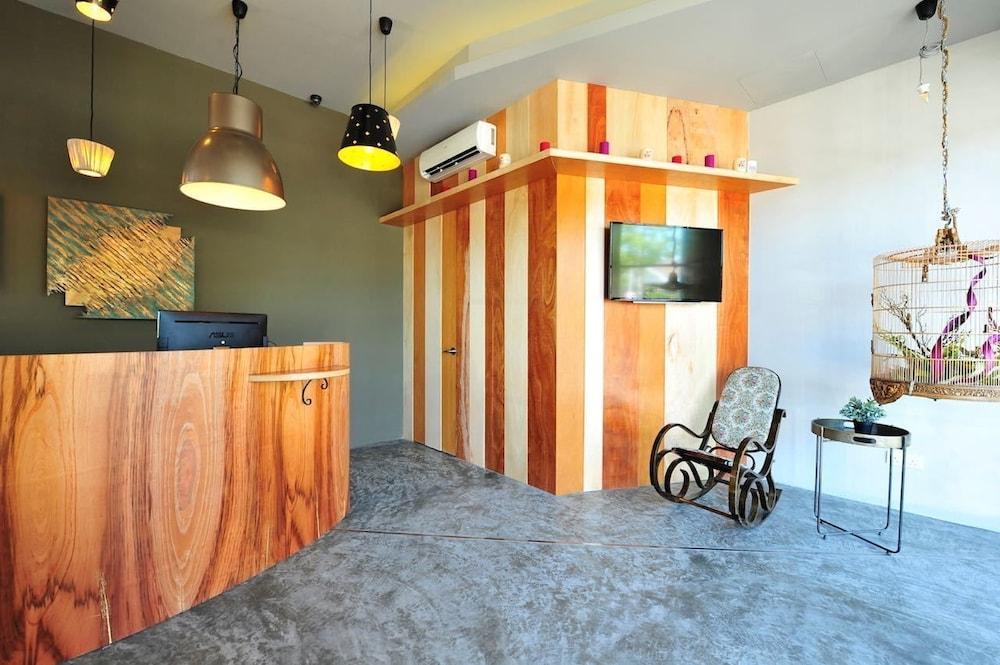 Finess Basic Hotel ملقا المظهر الخارجي الصورة