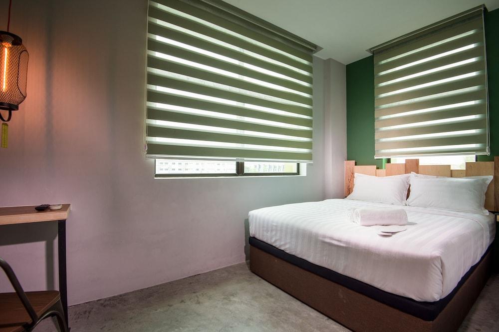 Finess Basic Hotel ملقا المظهر الخارجي الصورة