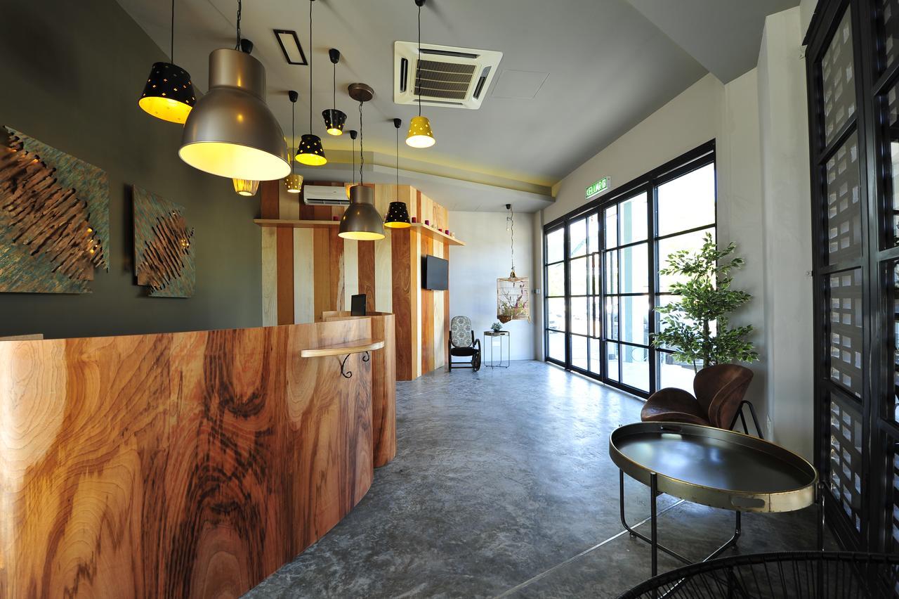 Finess Basic Hotel ملقا المظهر الخارجي الصورة