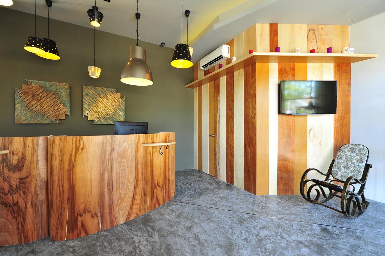 Finess Basic Hotel ملقا المظهر الخارجي الصورة