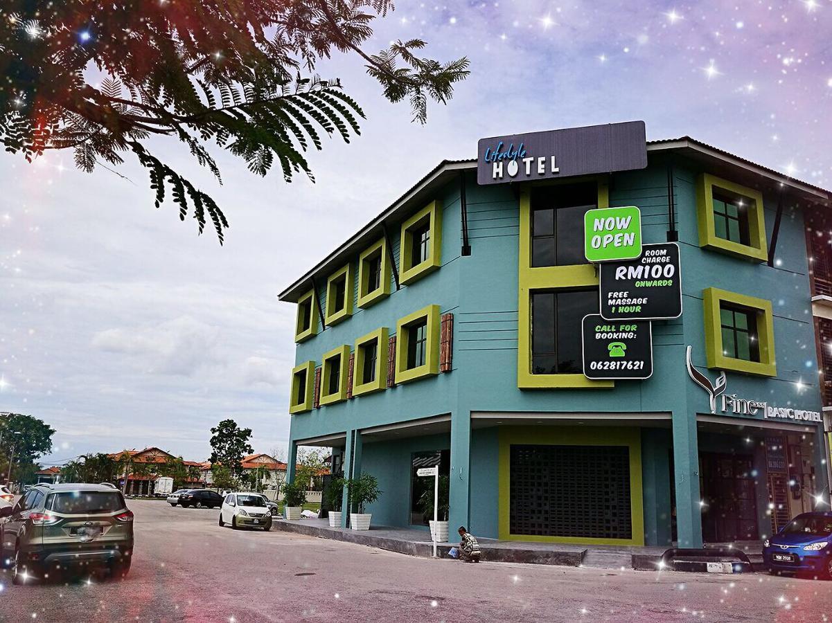 Finess Basic Hotel ملقا المظهر الخارجي الصورة